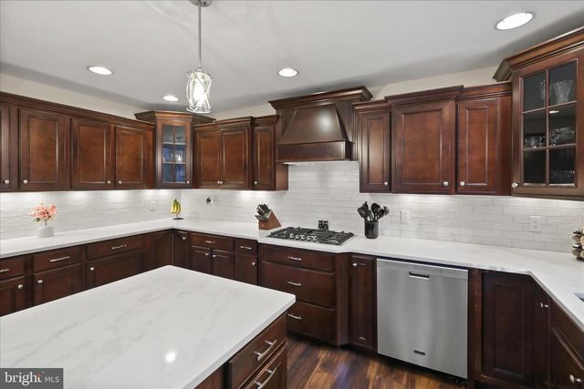 5094 FURNACE RD, York, PA 17406