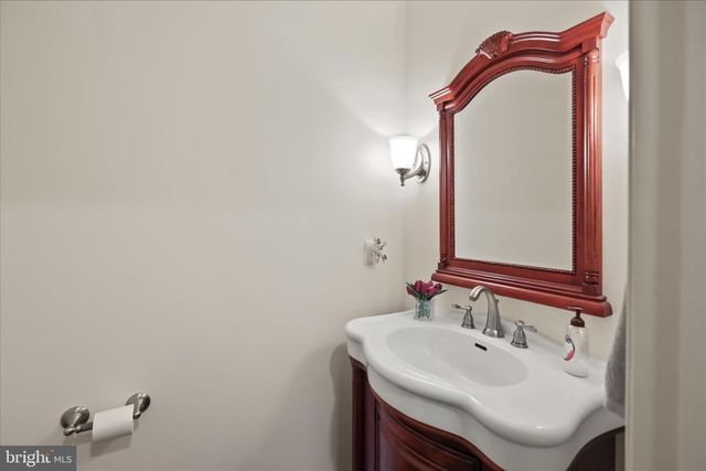 5094 FURNACE RD, York, PA 17406