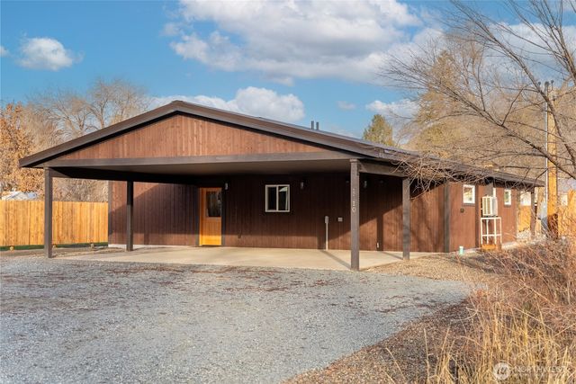 1110 Riverside Avenue, Twisp, WA 98856