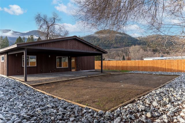 1110 Riverside Avenue, Twisp, WA 98856