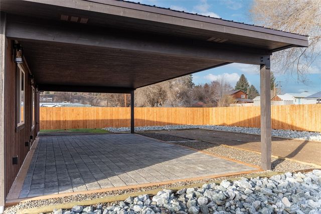 1110 Riverside Avenue, Twisp, WA 98856