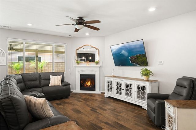 7924 Sequin Court, Eastvale, CA 92880