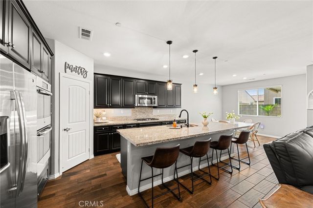 7924 Sequin Court, Eastvale, CA 92880