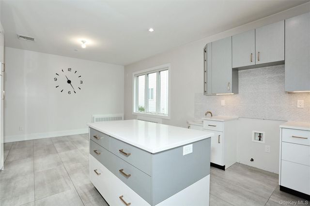 8 Neil Road 213, Spring Valley, NY 10977