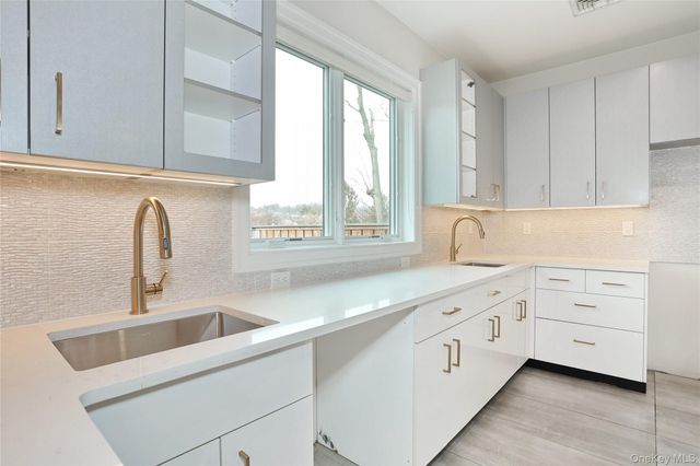 8 Neil Road 213, Spring Valley, NY 10977