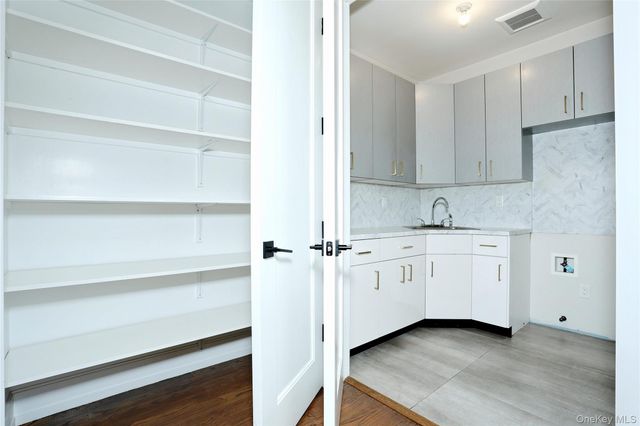 8 Neil Road 213, Spring Valley, NY 10977