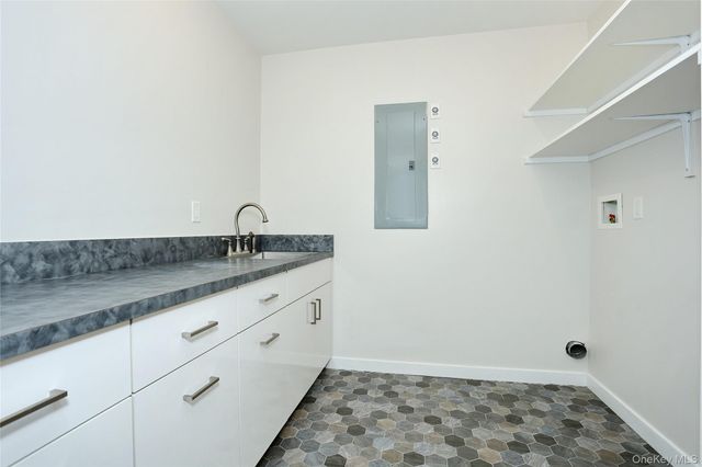 8 Neil Road 213, Spring Valley, NY 10977