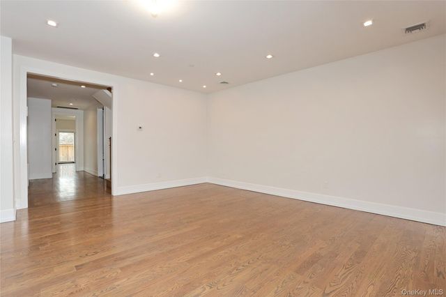 8 Neil Road 213, Spring Valley, NY 10977