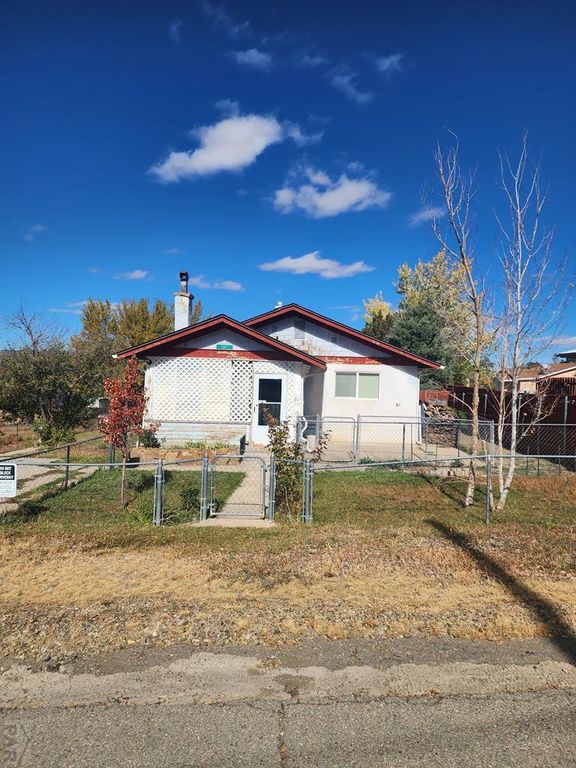 1215 E 7th St, Trinidad, CO 81082