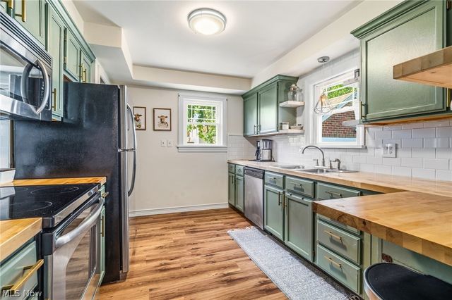917 E Gorgas Street, Louisville, OH 44641