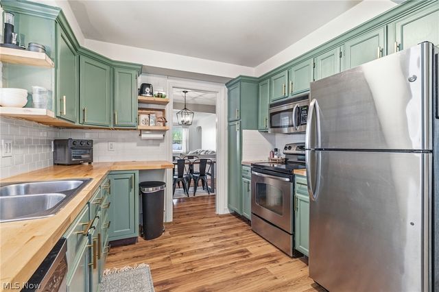 917 E Gorgas Street, Louisville, OH 44641