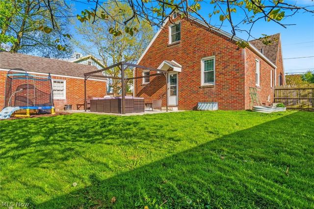 917 E Gorgas Street, Louisville, OH 44641