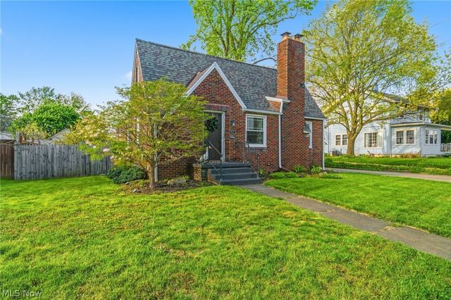 917 E Gorgas Street, Louisville, OH 44641