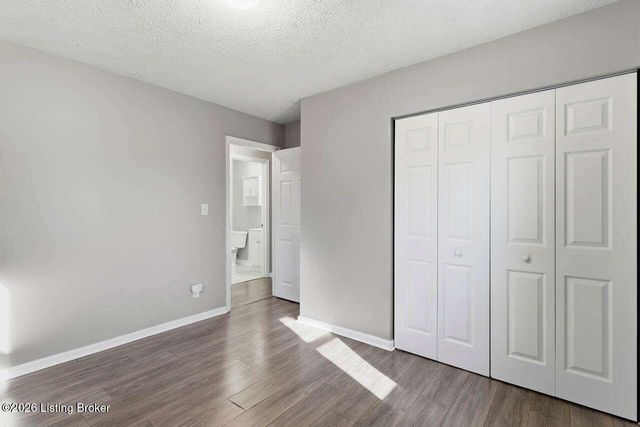 5905 Alanadale Dr, Louisville, KY 40272