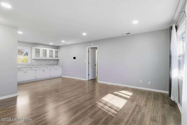 5905 Alanadale Dr, Louisville, KY 40272