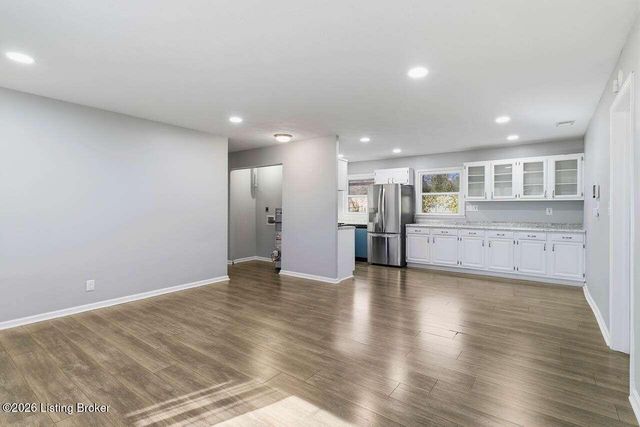 5905 Alanadale Dr, Louisville, KY 40272