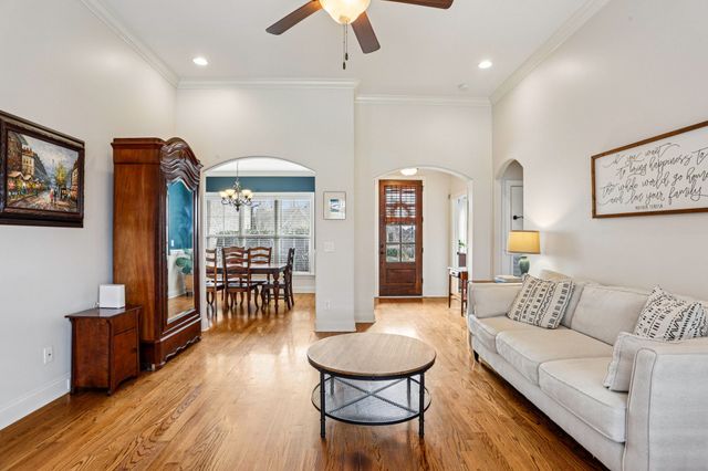 1546 Hunt Club Blvd, Gallatin, TN 37066