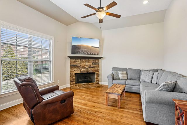 1546 Hunt Club Blvd, Gallatin, TN 37066