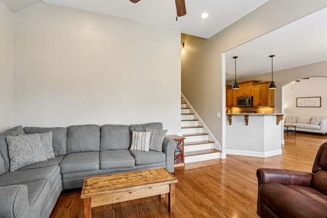 1546 Hunt Club Blvd, Gallatin, TN 37066