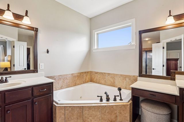 1546 Hunt Club Blvd, Gallatin, TN 37066