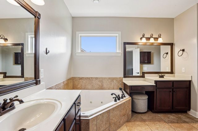 1546 Hunt Club Blvd, Gallatin, TN 37066