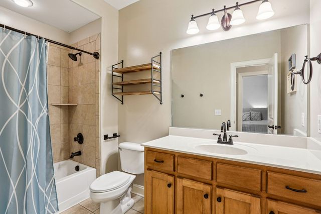 1546 Hunt Club Blvd, Gallatin, TN 37066