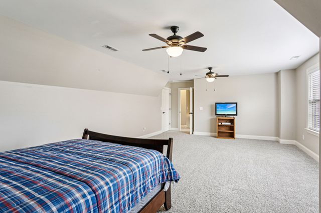 1546 Hunt Club Blvd, Gallatin, TN 37066