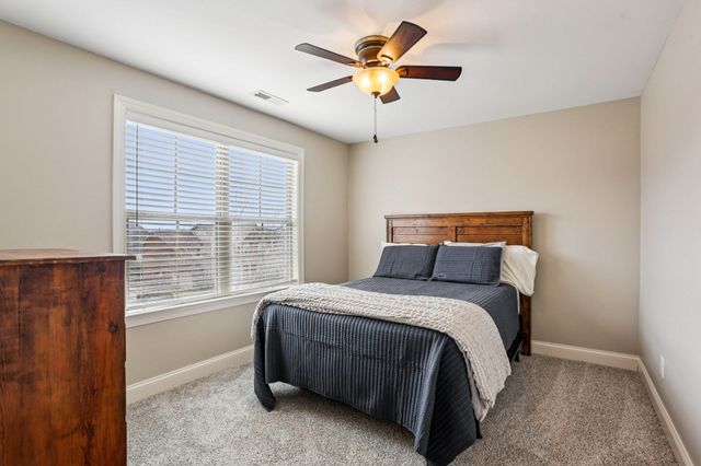 1546 Hunt Club Blvd, Gallatin, TN 37066