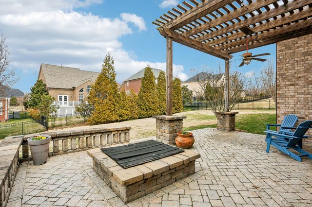 1546 Hunt Club Blvd, Gallatin, TN 37066