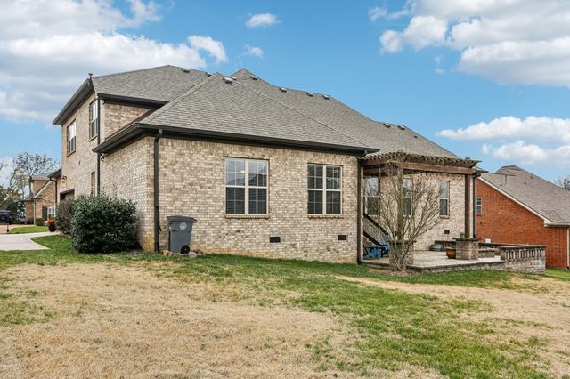 1546 Hunt Club Blvd, Gallatin, TN 37066