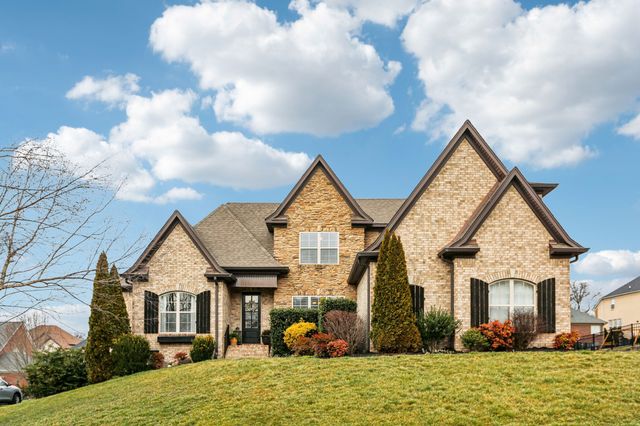 1546 Hunt Club Blvd, Gallatin, TN 37066