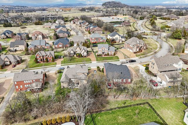 1546 Hunt Club Blvd, Gallatin, TN 37066