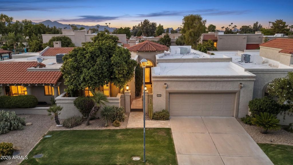 8455 N 84TH Street, Scottsdale, AZ 85258 — exterior
