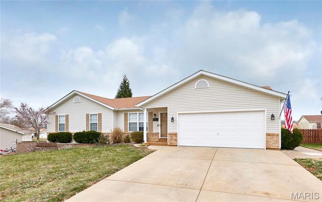 100 Robin Hood Drive, Troy, MO 63379