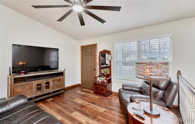 100 Robin Hood Drive, Troy, MO 63379