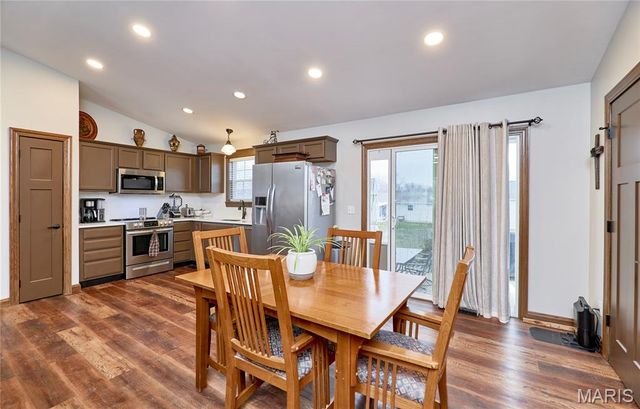 100 Robin Hood Drive, Troy, MO 63379