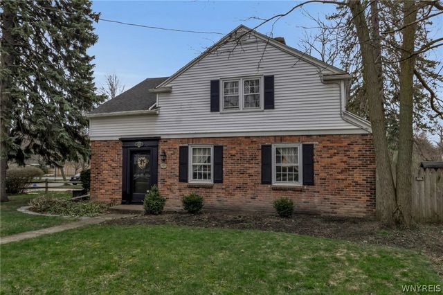 4265 Main Street, Amherst, NY 14226