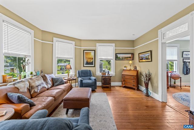 159 W WASHINGTON ST, Orange, VA 22960