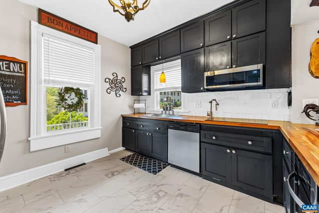 159 W WASHINGTON ST, Orange, VA 22960