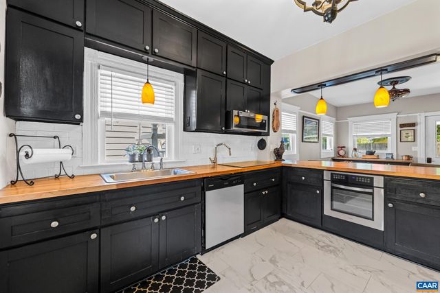 159 W WASHINGTON ST, Orange, VA 22960