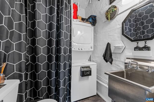 159 W WASHINGTON ST, Orange, VA 22960