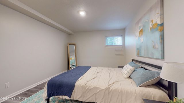 2300 Dundee Rd APT 2, Louisville, KY 40205