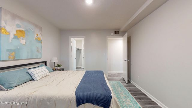 2300 Dundee Rd APT 2, Louisville, KY 40205