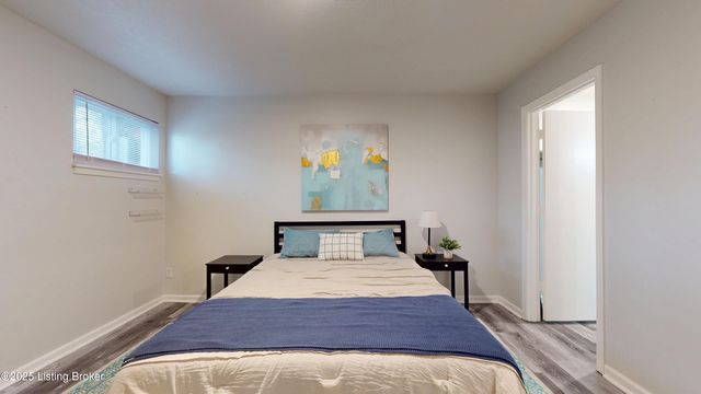 2300 Dundee Rd APT 2, Louisville, KY 40205