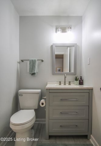 2300 Dundee Rd APT 2, Louisville, KY 40205