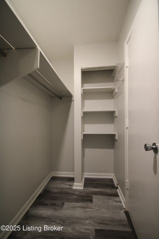 2300 Dundee Rd APT 2, Louisville, KY 40205