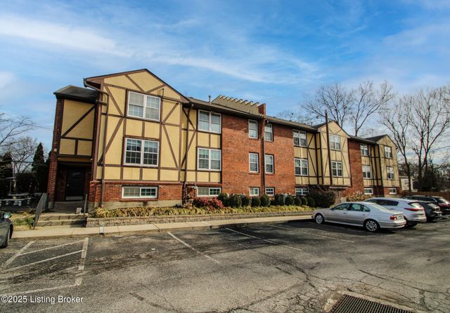 2300 Dundee Rd APT 2, Louisville, KY 40205