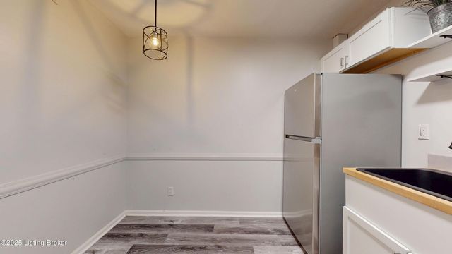 2300 Dundee Rd APT 2, Louisville, KY 40205