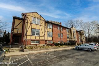 2300 Dundee Rd APT 2, Louisville, KY 40205