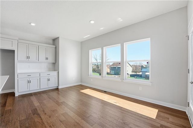 409 Woodview Drive, Raymore, MO 64083